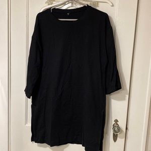 Black shirt size small
